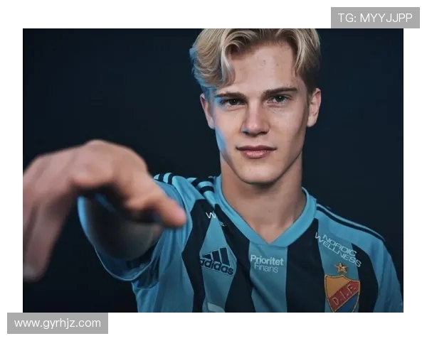 热刺官方宣布与19岁中场小将贝里瓦尔续约至2031年 展现未来规划